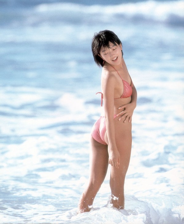 羽田美智子 ビキニ画像!若い頃の美しさがたまらない! 6枚目