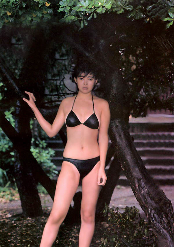 財前直見 ビキニ画像!若い頃の美しさがたまらない! 23枚目