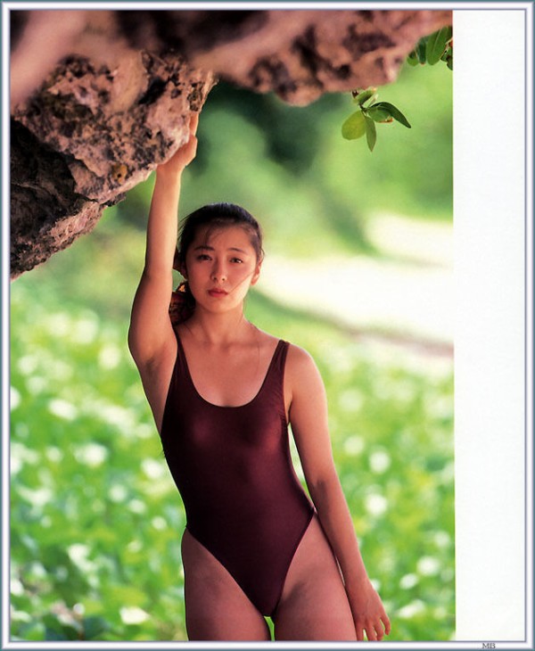 有森也実 ビキニ画像!若い頃の美しさがたまらない! 12枚目