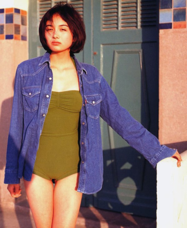 小島聖 水着画像!若い頃の美しさがたまらない! 18枚目