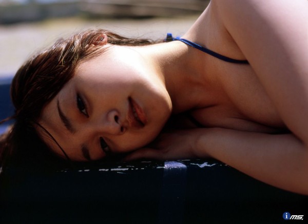 安達祐実 ビキニ画像!若い頃のかわいさがたまらない! 29枚目