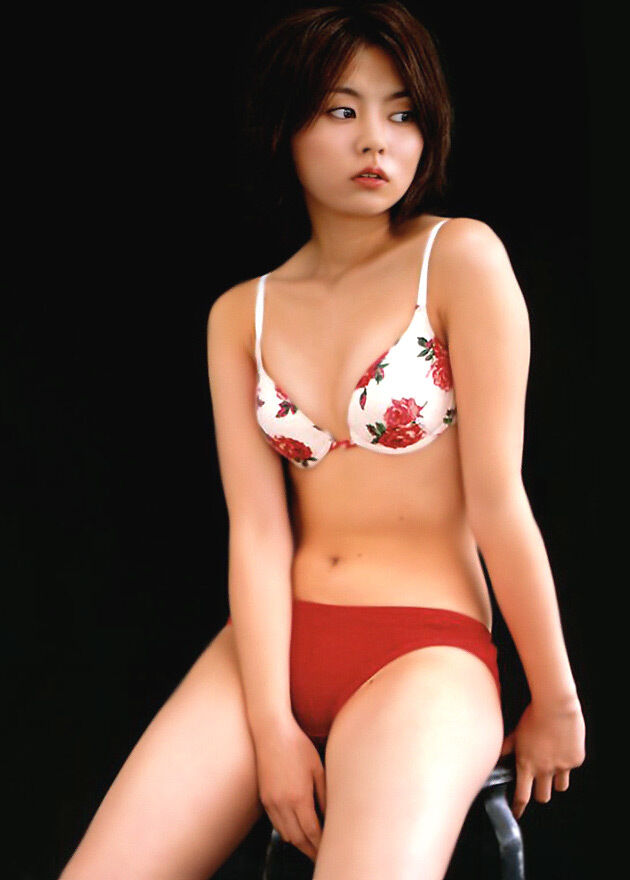 野村佑香 ビキニ画像!若い頃のかわいさがたまらない! 6枚目