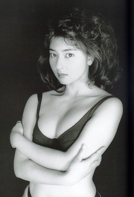 立河宜子 ビキニ画像!若い頃の美しさがたまらない! 1枚目