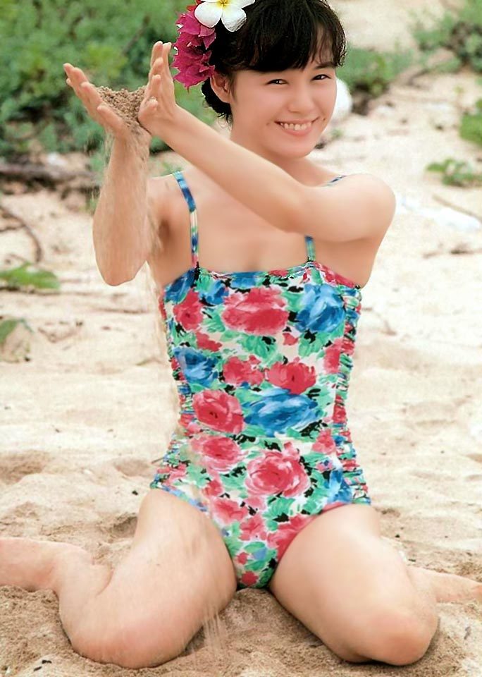 奥貫薫 水着画像!若い頃の美しさがたまらない! 15枚目