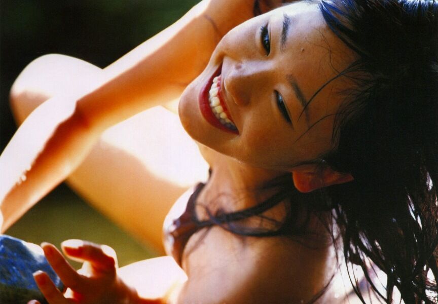 新垣結衣 ビキニ画像!若い頃のかわいさがたまらない! 2枚目