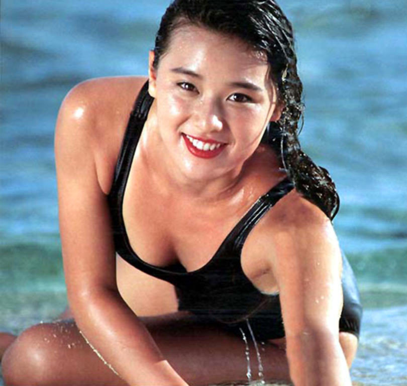 大塚寧々 水着画像!若い頃の美しさがたまらない! 12枚目