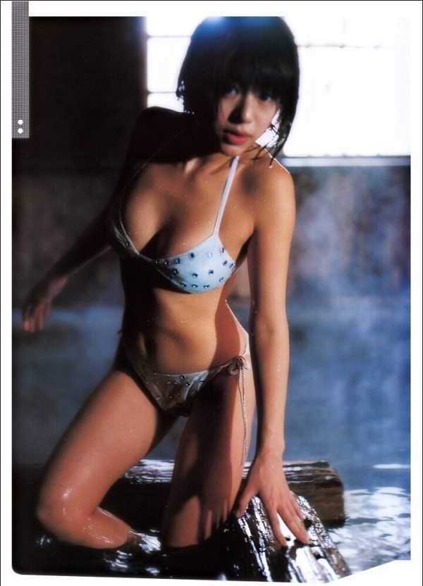 井川遥 ビキニ画像!若い頃の美しさと抜群スタイルがたまらない! 28枚目