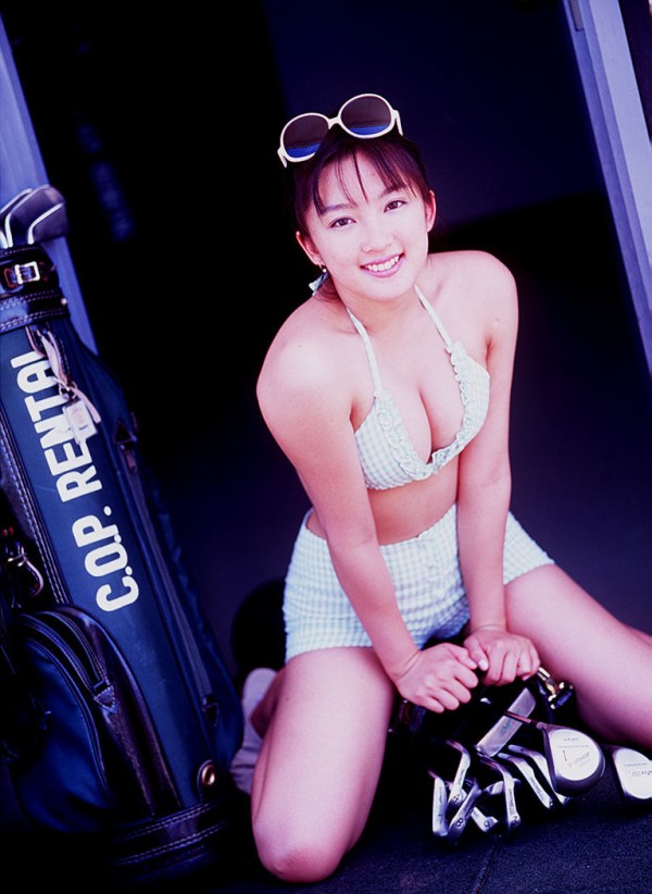 山田まりや ビキニ画像!若い頃のかわいさがたまらない! 21枚目