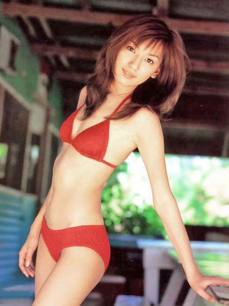 柳明日香 ビキニ画像!若い頃のかわいさがたまらない! 15枚目