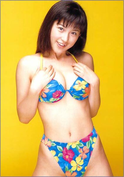 来栖あつこ ビキニ画像!若い頃のかわいさがたまらない! 9枚目