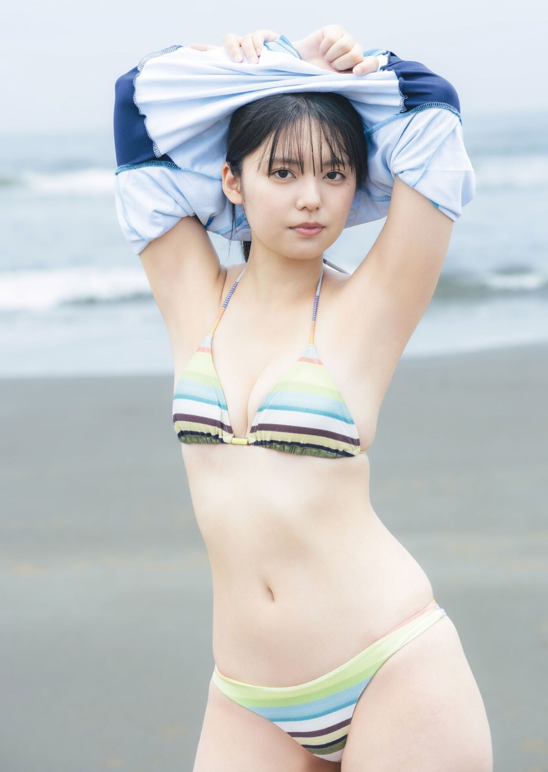 松島かのん 最新グラビア水着画像③ 19枚目