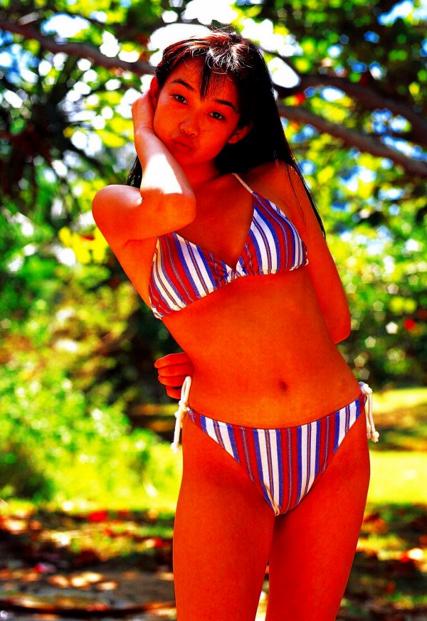 松井友香 ビキニ画像!若い頃のかわいさがたまらない! 29枚目
