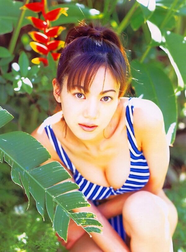 小宮理英 ビキニ画像!若い頃の美ボディと抜群スタイルがたまらない! 1枚目