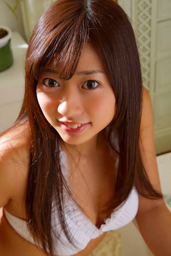 大貫彩香 ビキニ画像!かわいい笑顔と美ボディがたまらない! 14枚目