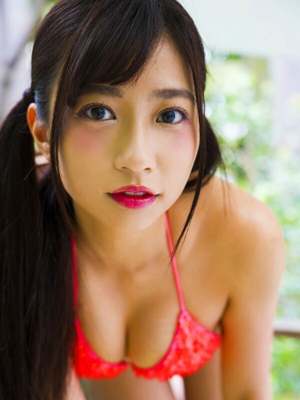 大貫彩香 ビキニ画像!かわいい笑顔と美ボディがたまらない! 15枚目