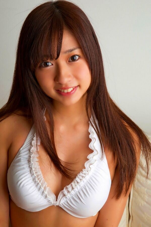 大貫彩香 ビキニ画像!かわいい笑顔と美ボディがたまらない! 25枚目