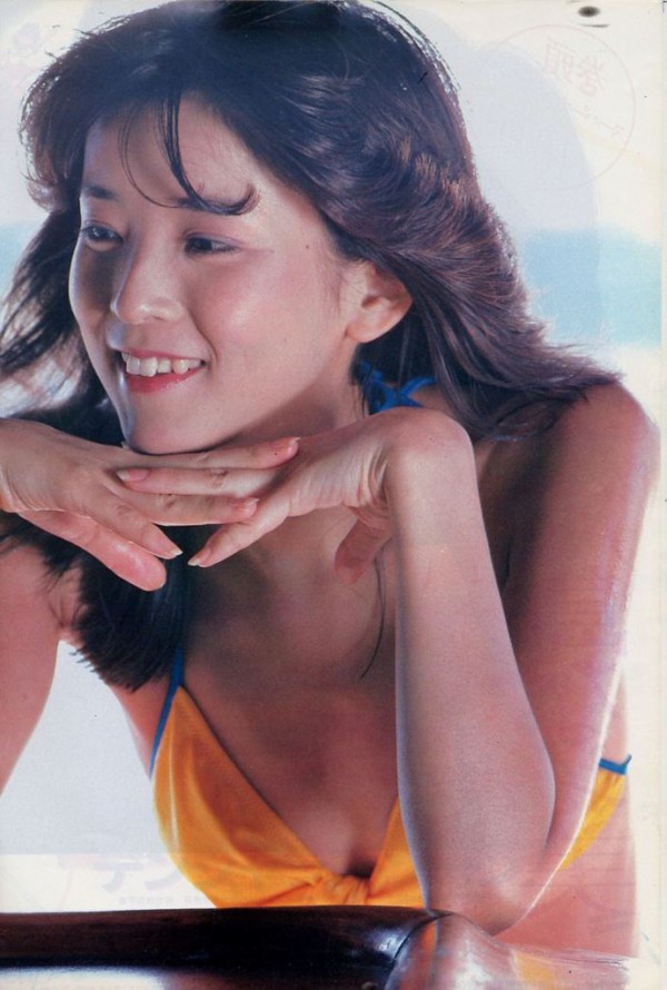 川島なお美 ビキニ画像!若い頃の美貌と抜群スタイルがたまらない! 23枚目