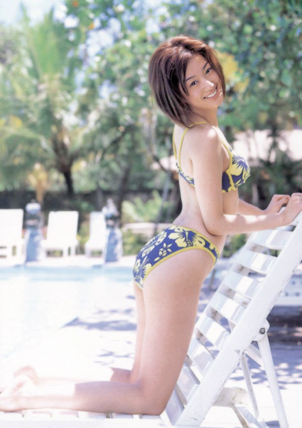山本恵美 ビキニ画像!若い頃のかわいさがたまらない! 1枚目