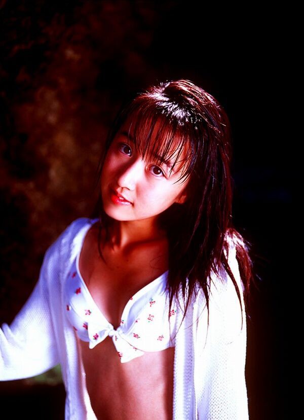 山川恵里佳 ビキニ画像!若い頃のかわいさがたまらない! 12枚目