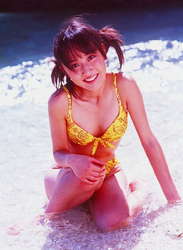 山川恵里佳 ビキニ画像!若い頃のかわいさがたまらない! 19枚目