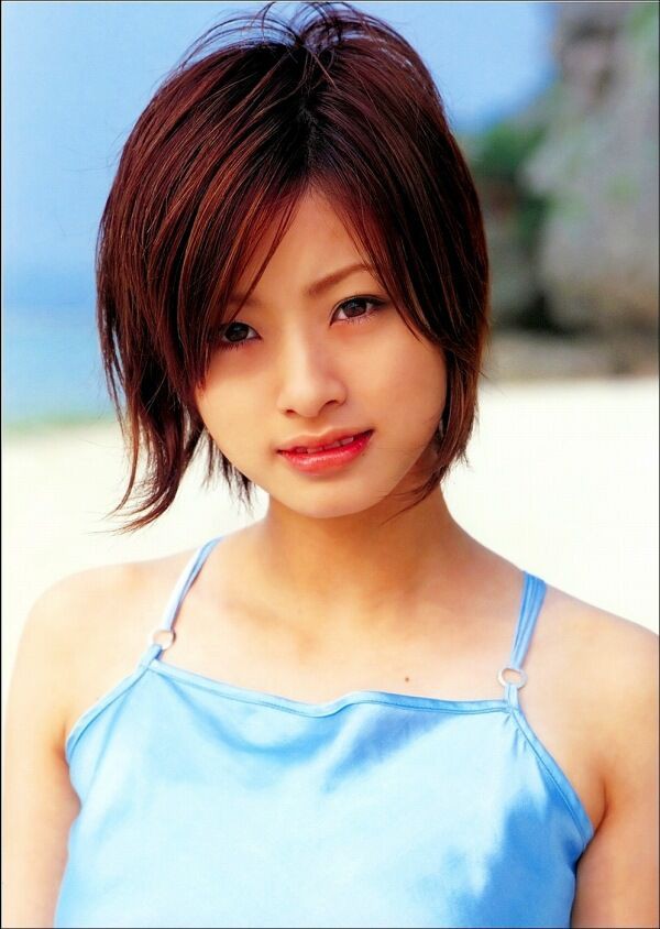 上戸彩 グラビア画像!若い頃のかわいさと美スタイルがたまらない! 30枚目