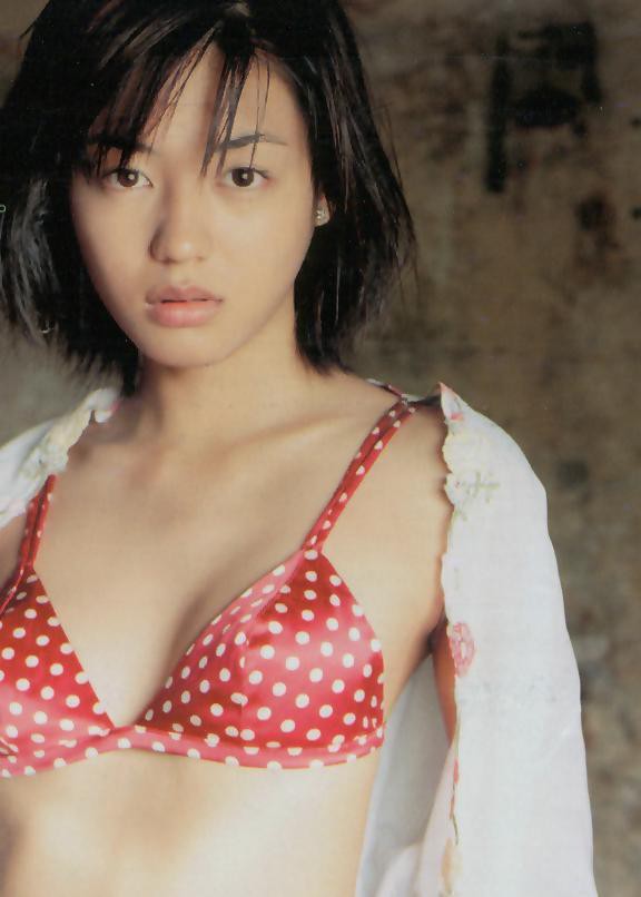 内藤陽子 ビキニ画像!若い頃のかわいさがたまらない! 15枚目