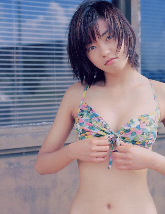 内藤陽子 ビキニ画像!若い頃のかわいさがたまらない! 24枚目