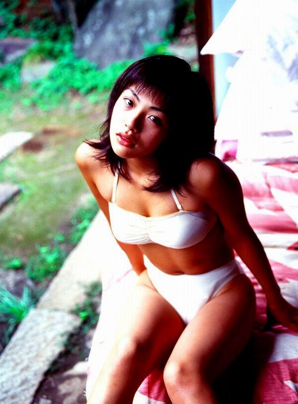 松坂紗良 ビキニ画像!若い頃のかわいさがたまらない! 19枚目