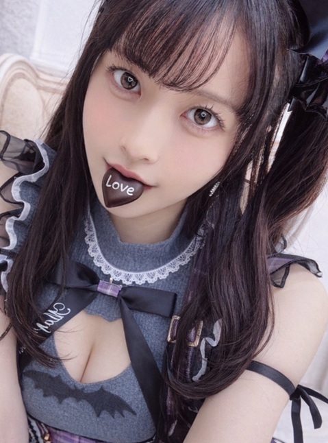 月城莉奈 最新グラビア水着画像 2枚目