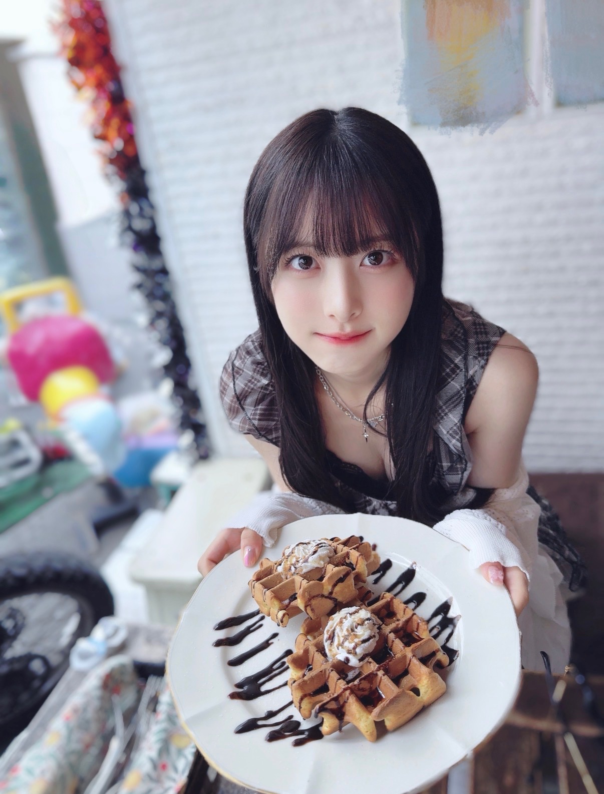 月城莉奈 最新グラビア水着画像 17枚目