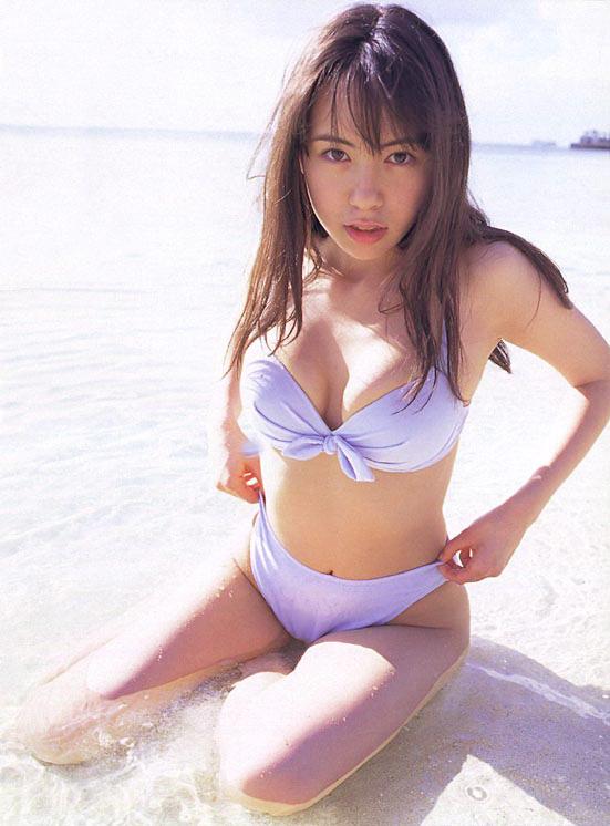 鮎河ナオミ ビキニ画像!抜群スタイルがたまらない! 30枚目