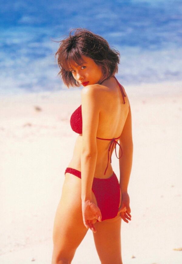さとう珠緒 ビキニ画像!若い頃のかわいさがたまらない! 16枚目