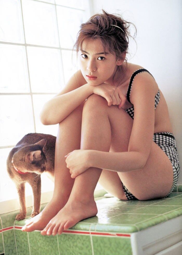 雛形あきこ ビキニ画像!抜群のスタイルがたまらない! 2枚目