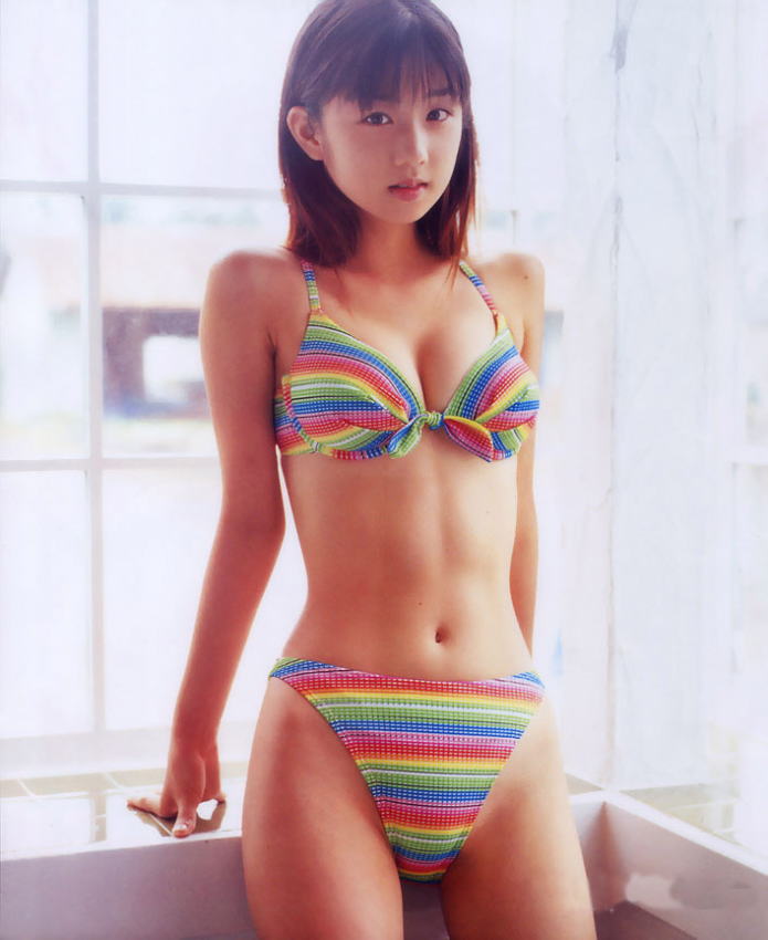 小倉優子 ビキニ画像!若い頃のかわいさがたまらない! 11枚目