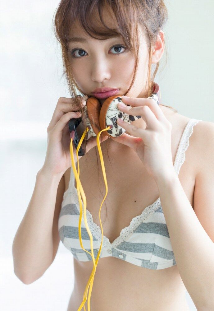 みうらうみ ビキニ画像!抜群スタイルがたまらない! 8枚目