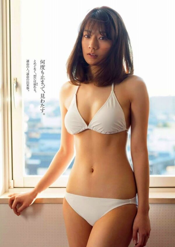 佐藤美希 ビキニ画像!かわいい笑顔と抜群スタイルがたまらない! 18枚目