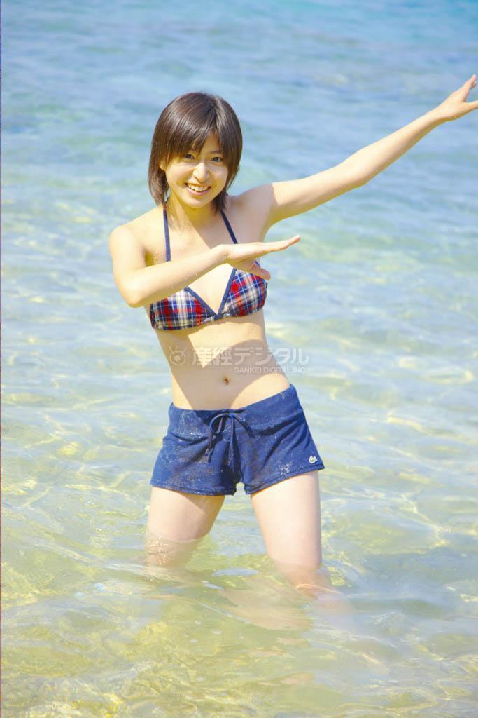 南沢奈央 ビキニ画像!若い頃のかわいさがたまらない! 5枚目
