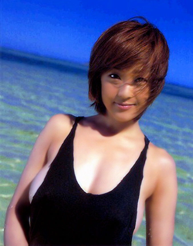 山田誉子 ビキニ画像!若い頃の抜群スタイルがたまらない! 18枚目