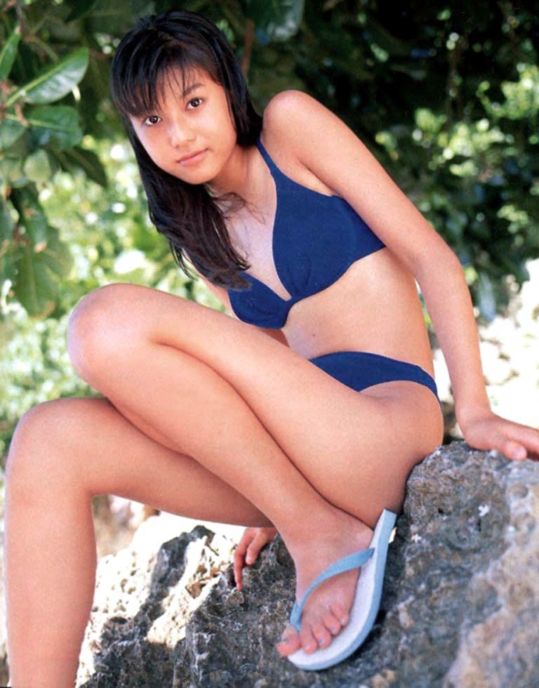 酒井彩名 ビキニ画像!若い頃のかわいさがたまらない! 19枚目