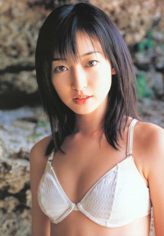 上野なつひ ビキニ画像!若い頃のかわいさがたまらない! 17枚目