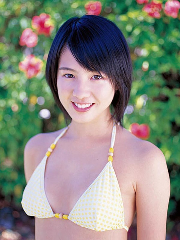 桜庭ななみ ビキニ画像!若い頃のかわいさがたまらない! 4枚目