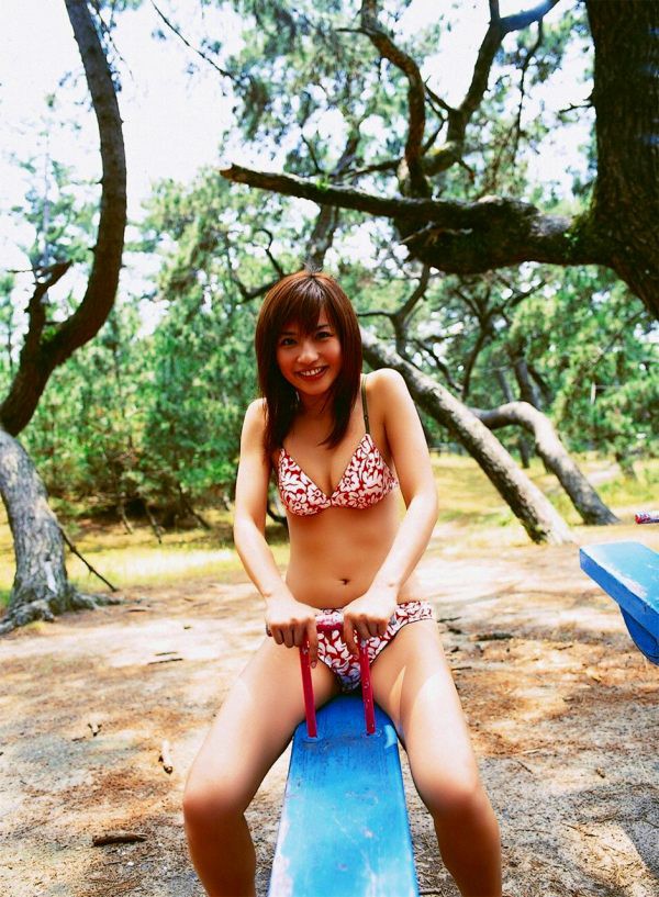 優木まおみ ビキニ画像!若い頃の抜群スタイルがたまらない! 18枚目