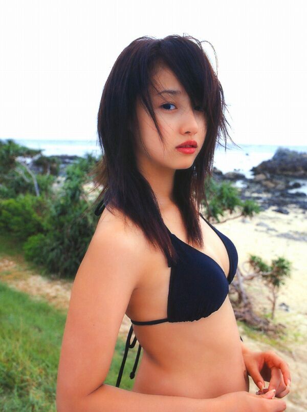 沢尻エリカ ビキニ画像!若い頃の美しさがたまらない! 17枚目