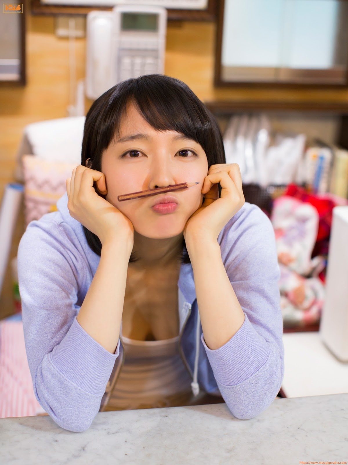 吉岡里帆の貴重な水着グラビア2015年ブレイク 女優 10枚目
