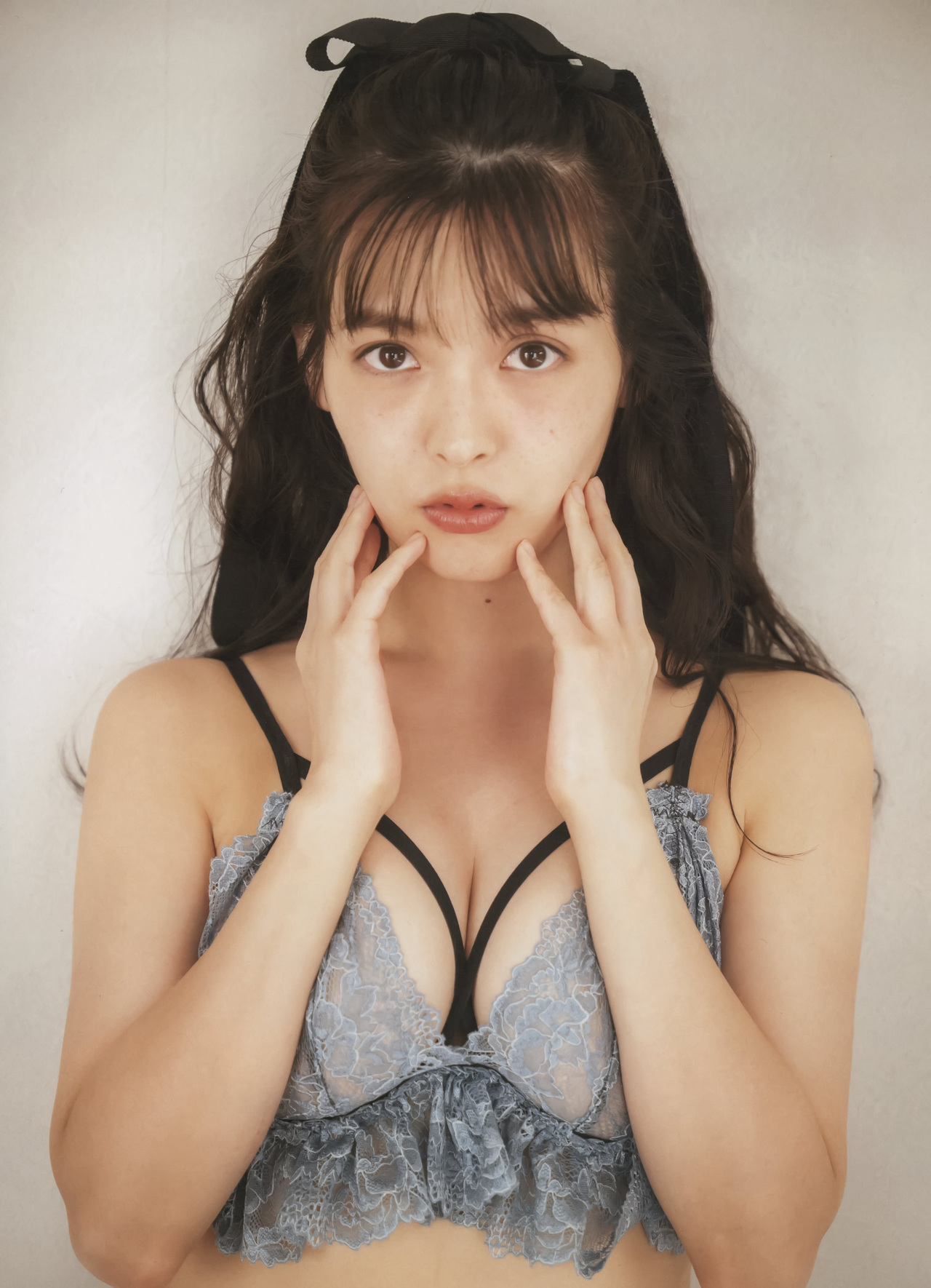 上坂すみれ2nd写真集 すみれのゆめ 5枚目