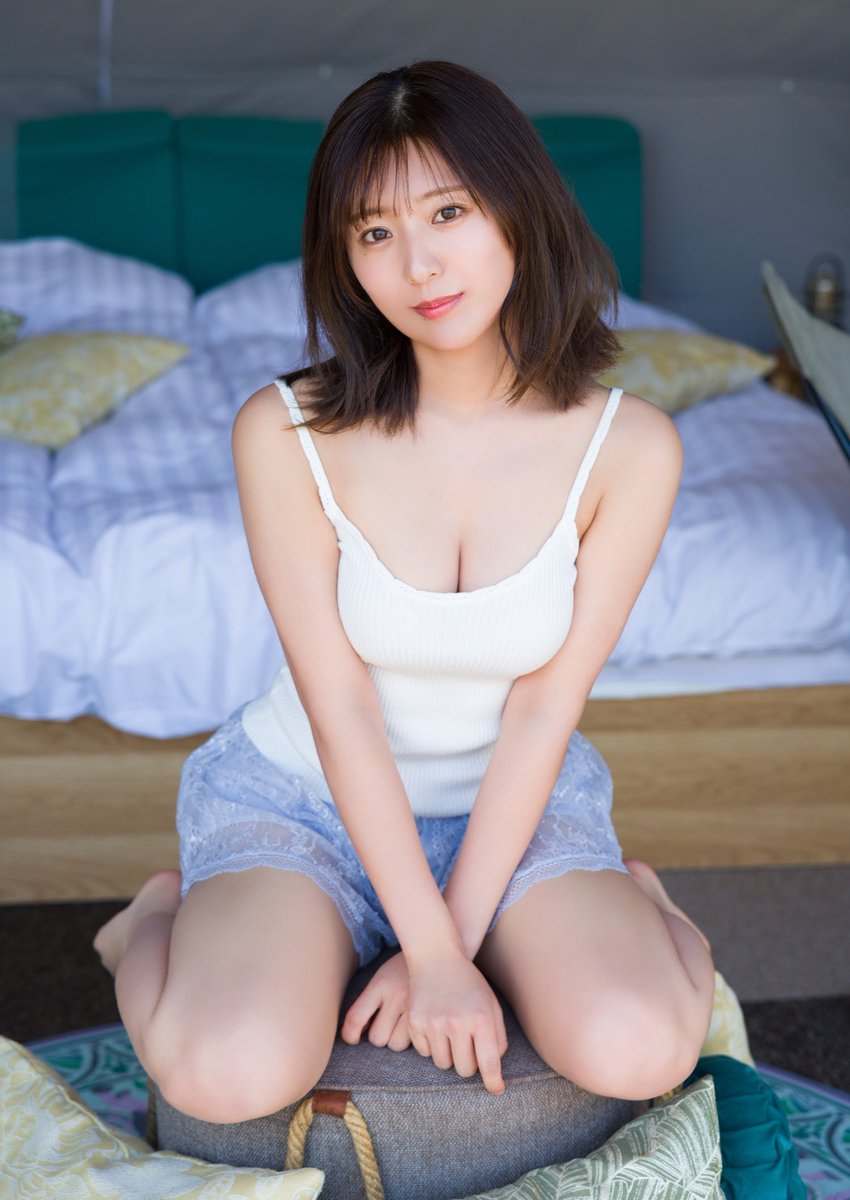 白戸ゆめのアナウンサー、1st写真集『Lily』の表紙を解禁 19枚目