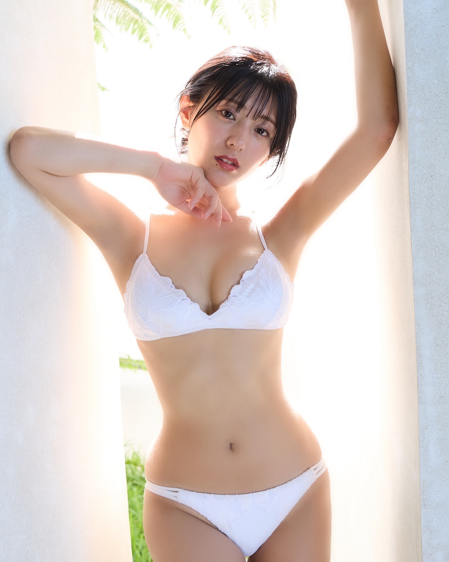 白戸ゆめのアナウンサー、1st写真集『Lily』の表紙を解禁 24枚目