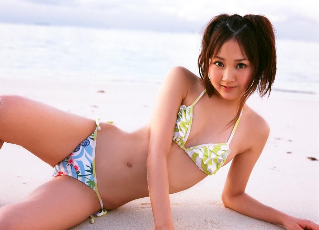 浜田翔子 ビキニ画像!若い頃の抜群スタイルがたまらない! 11枚目