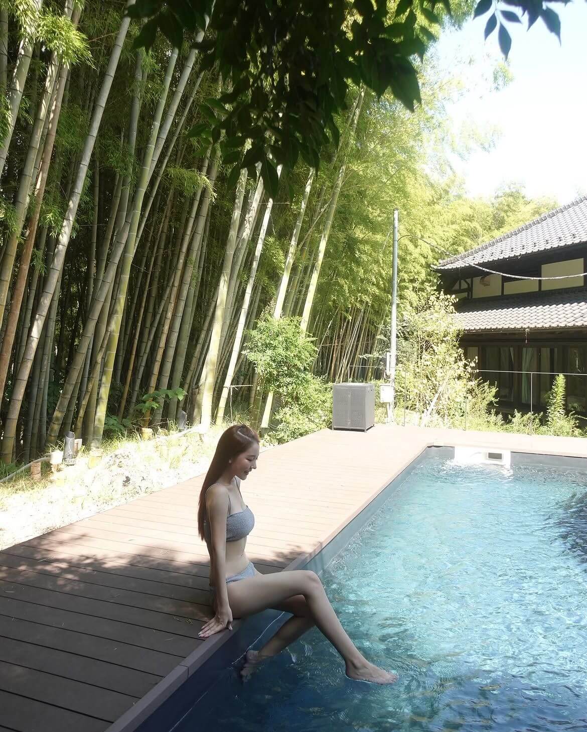 河野まひる 最新グラビア水着画像 17枚目