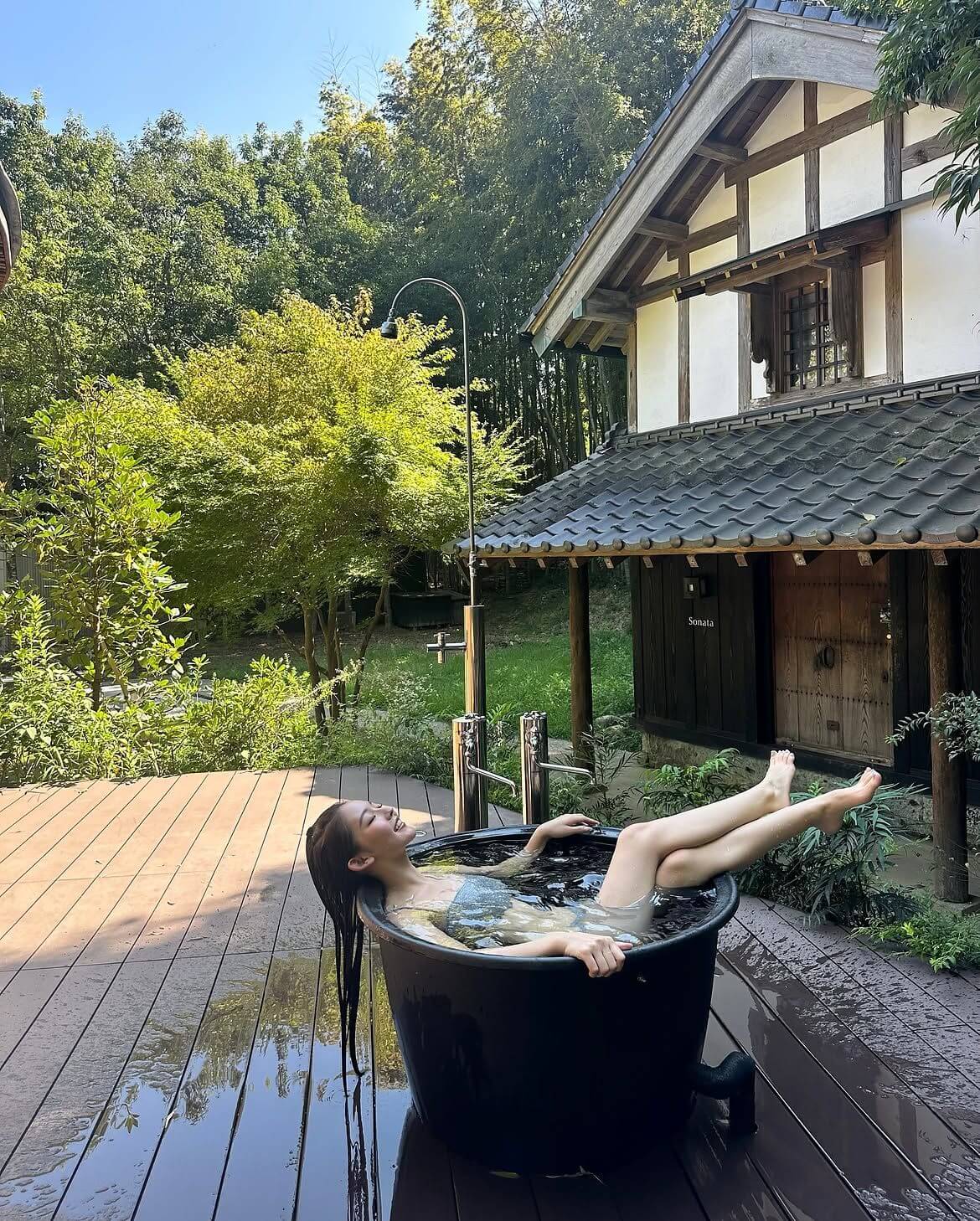 河野まひる 最新グラビア水着画像 24枚目